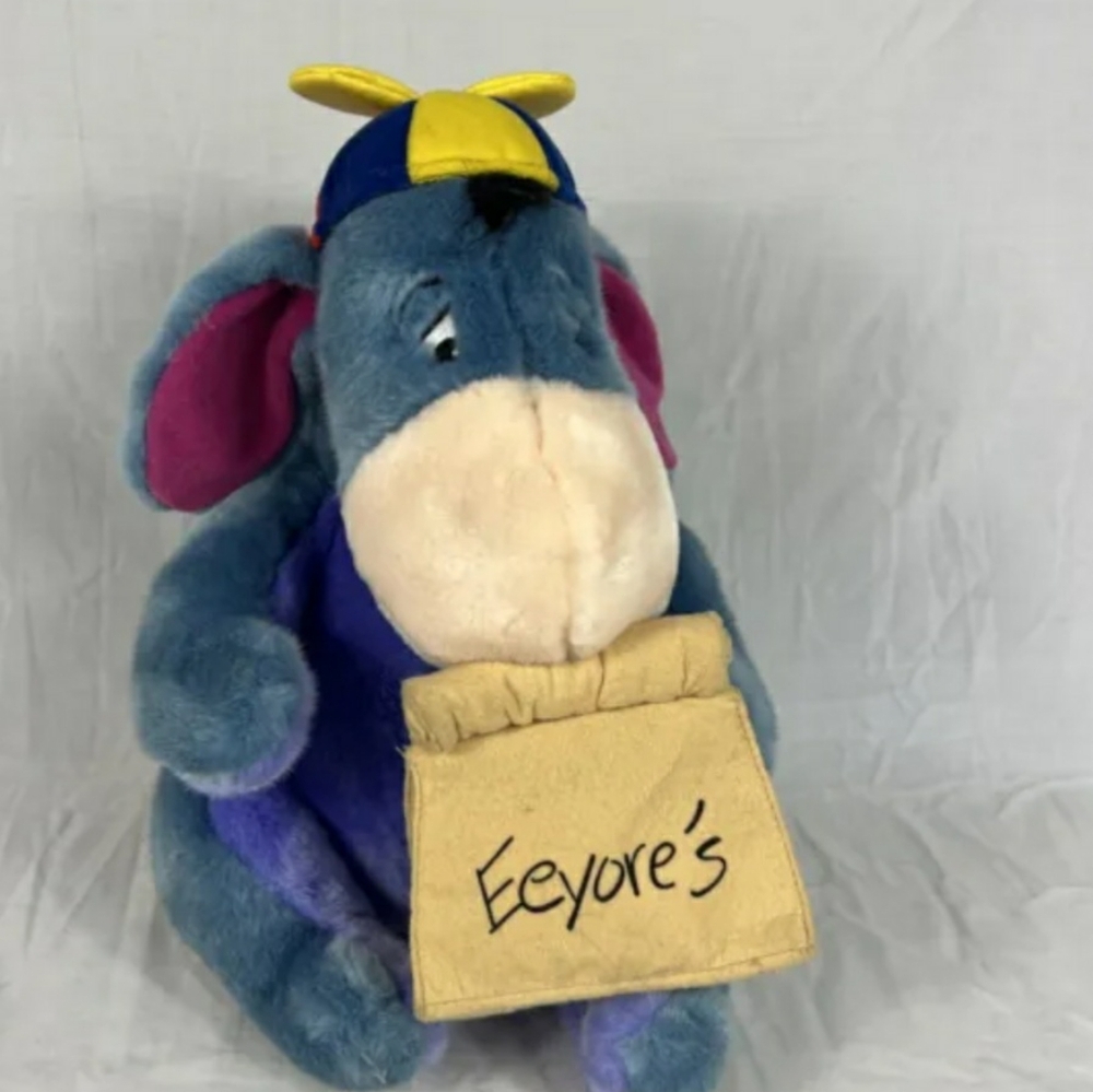 BNWT DISNEY Store EEYORE with Lunch Bag